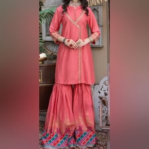 Limelight pk 2 Piece Lawn Suit-Embroidered (Pret)